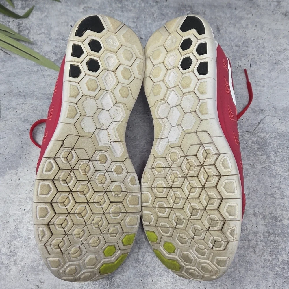 Nike Free 5.0 Red Yellow Orange Lightweight Mesh Upper Running Shoes Size 9.5